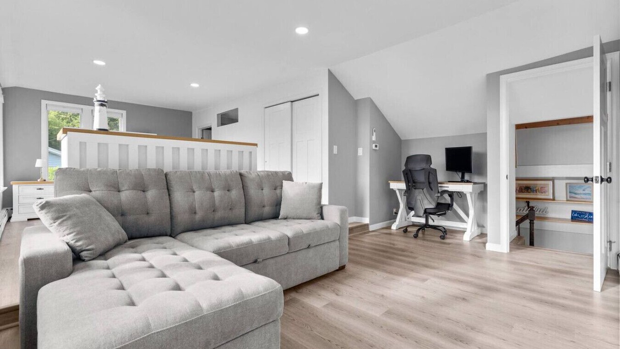 Photo of Livingroom in South Britain