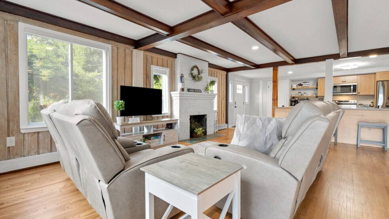 Photo of Livingroom in South Britain