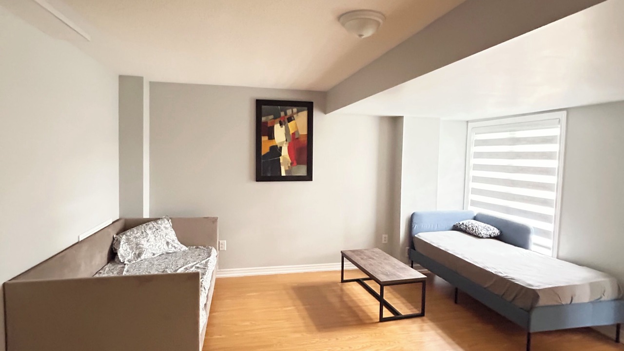 Photo of Livingroom in Brampton