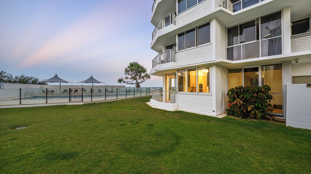 Photo of Outdoor in Main Beach