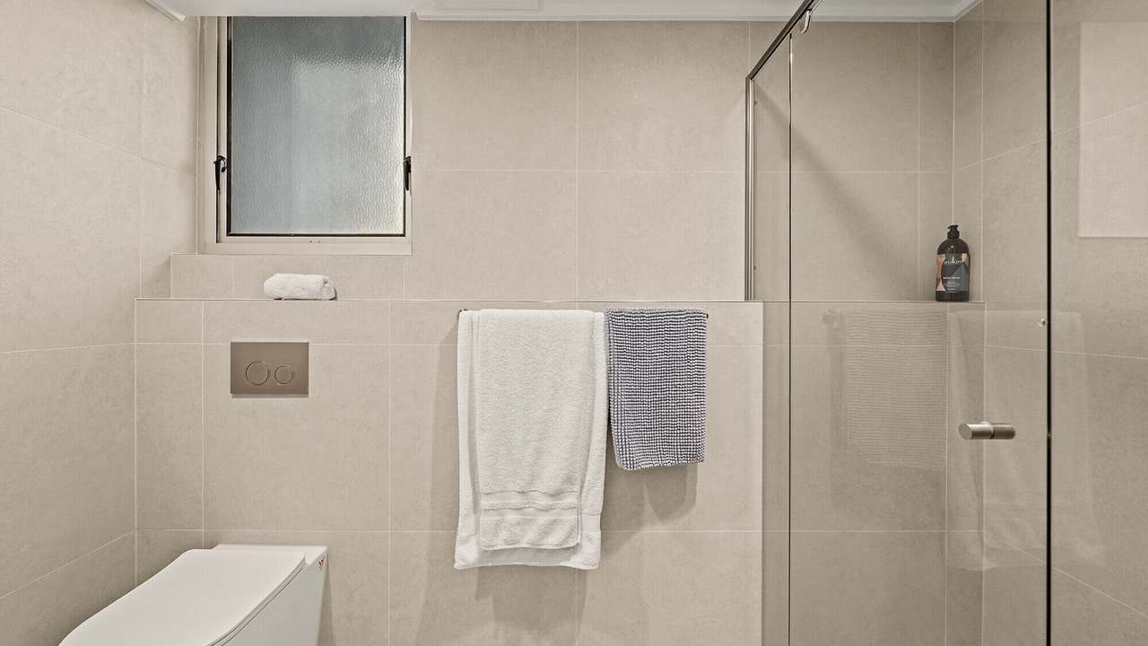 Photo of Bathroom in Main Beach