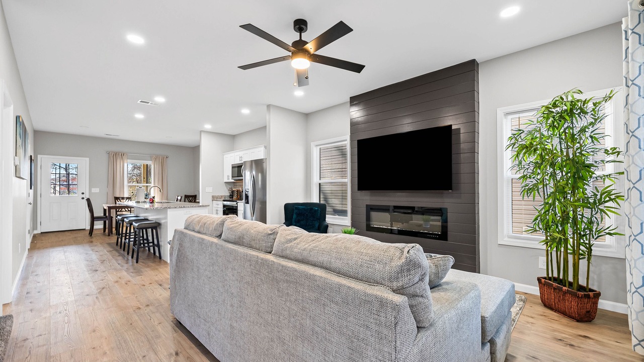 Photo of Livingroom in Clarksville