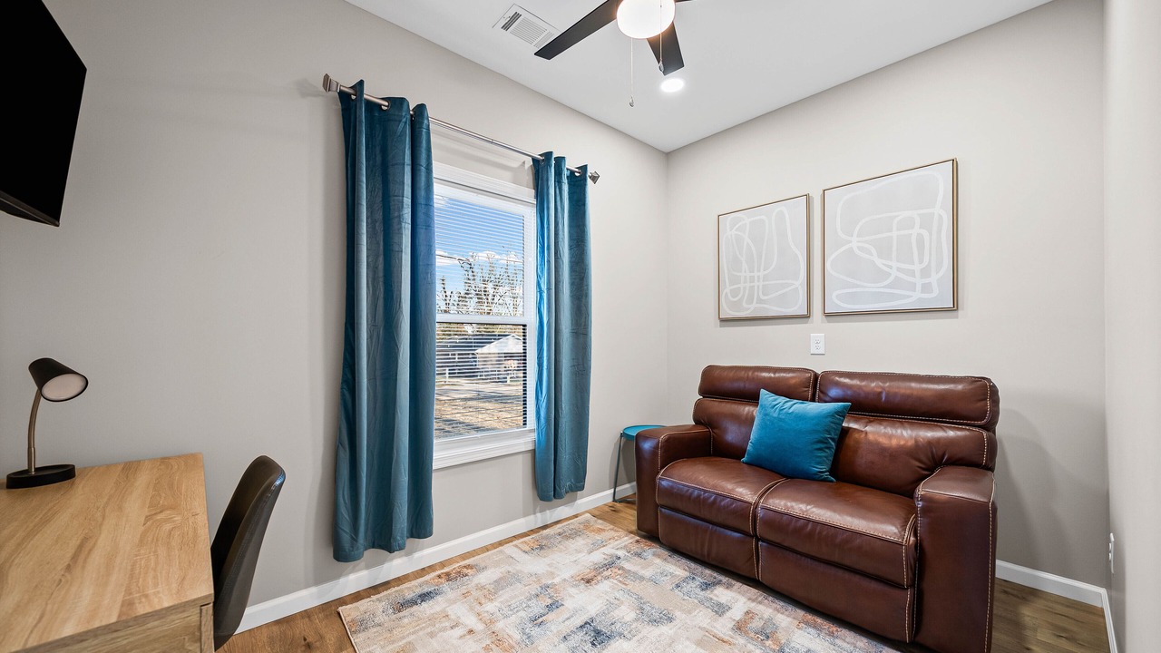 Photo of Livingroom in Clarksville