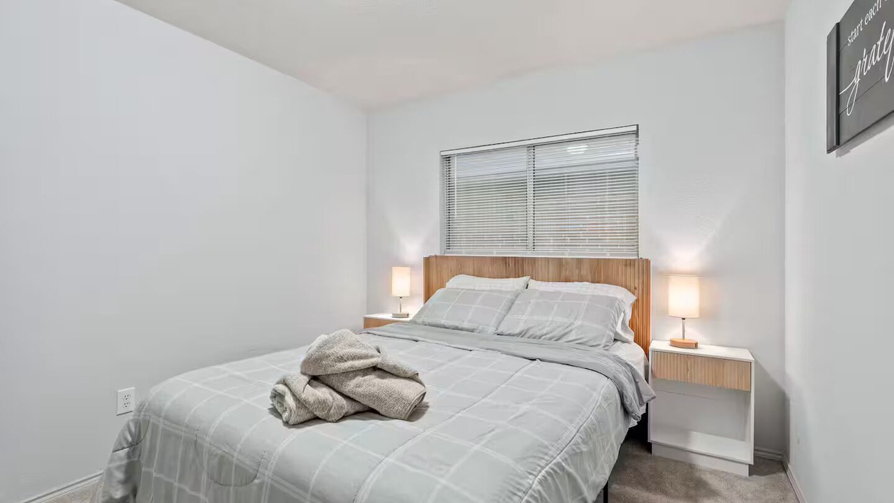 Photo of Bedroom in Handley