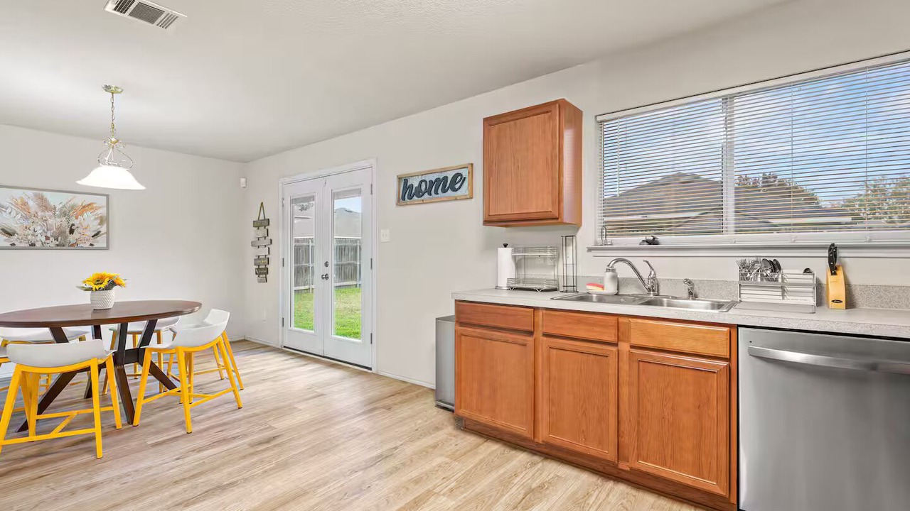 Photo of Kitchen in Handley
