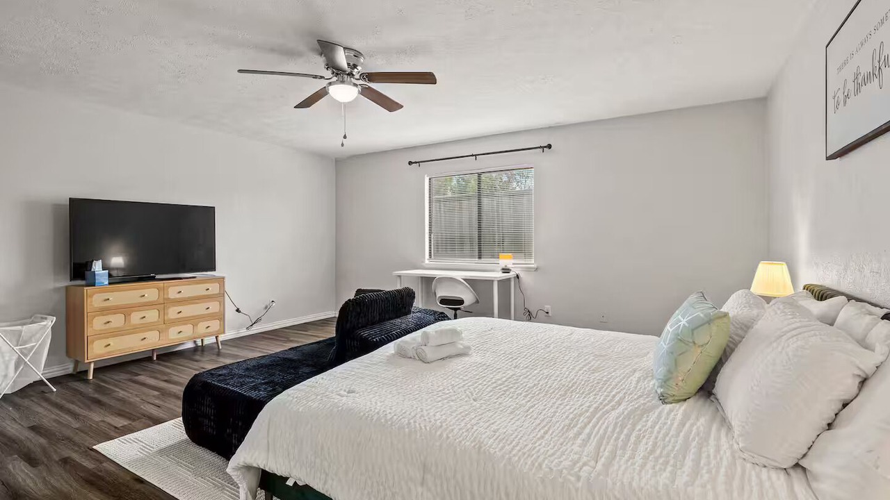 Photo of Bedroom in Northeast Carrollton