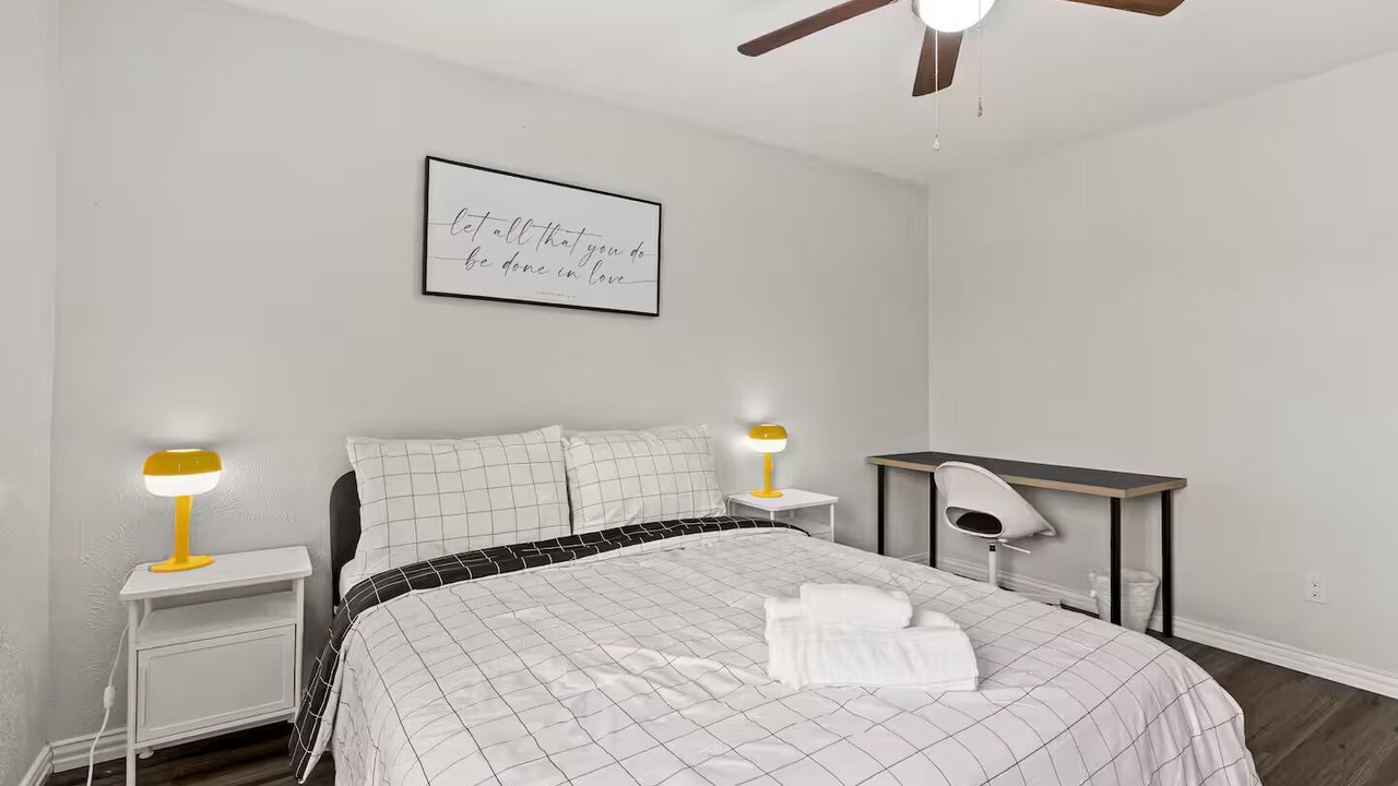 Photo of Bedroom in Northeast Carrollton