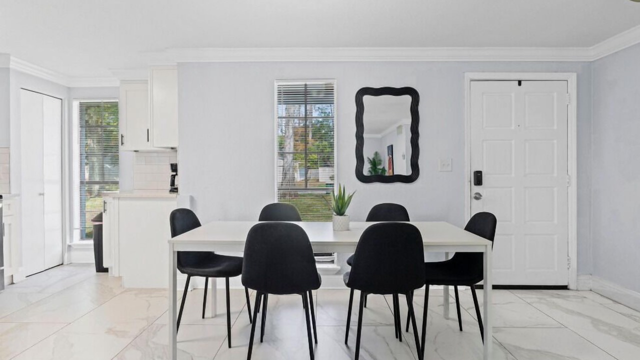 Photo of Others in Southside