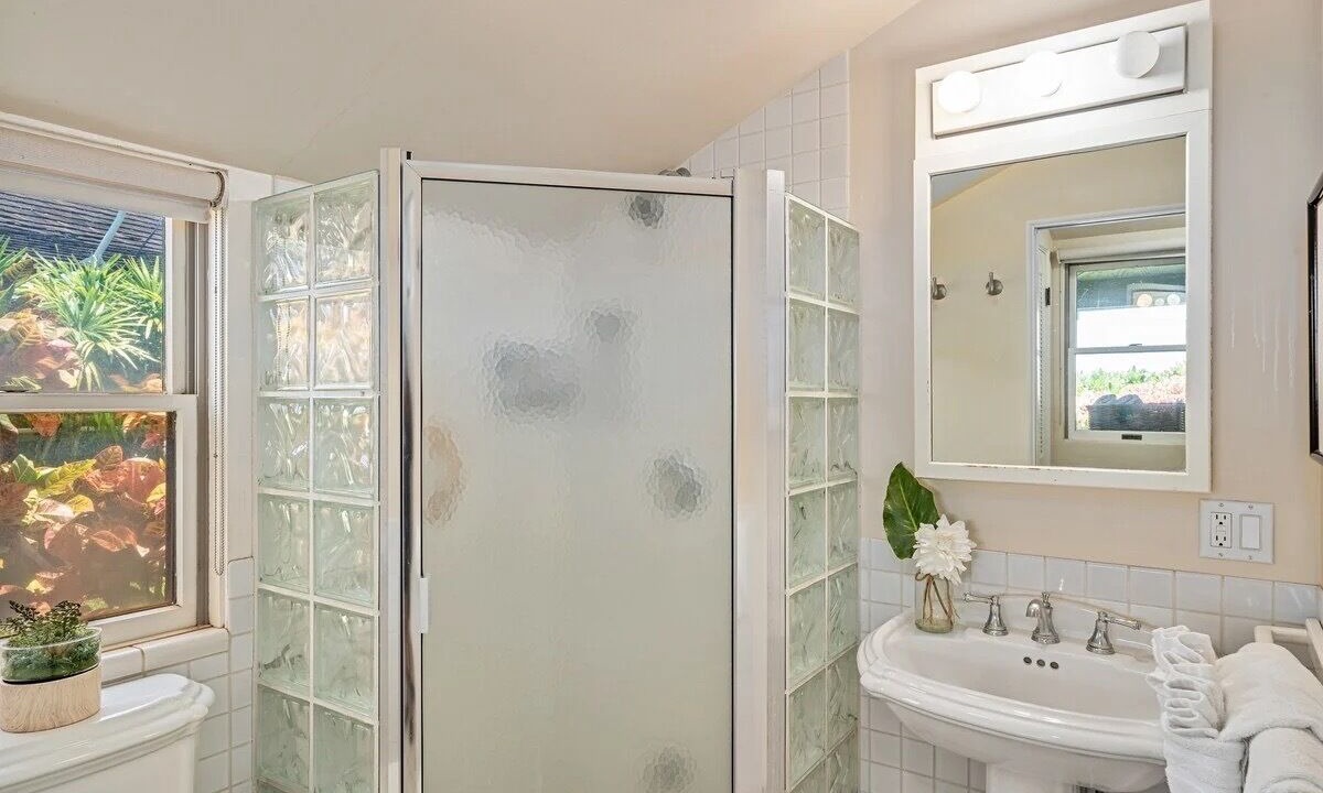 Photo of Bathroom in Kaanapali