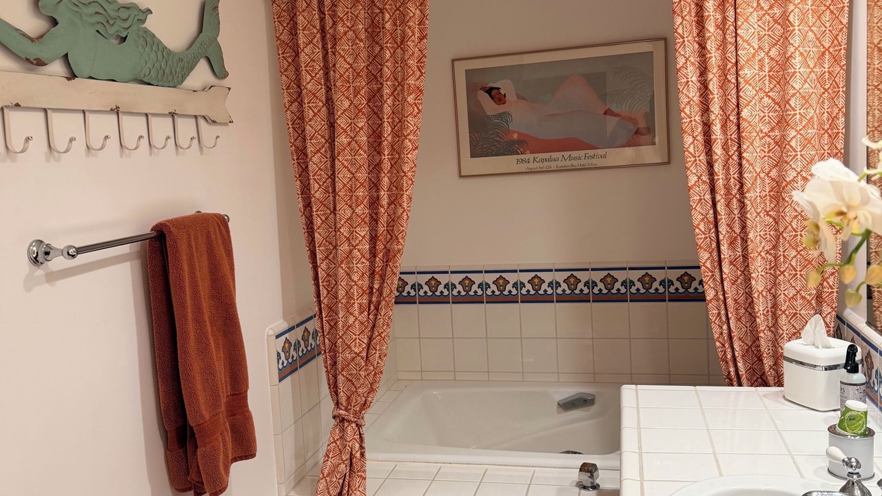 Photo of Bathroom in Avalon