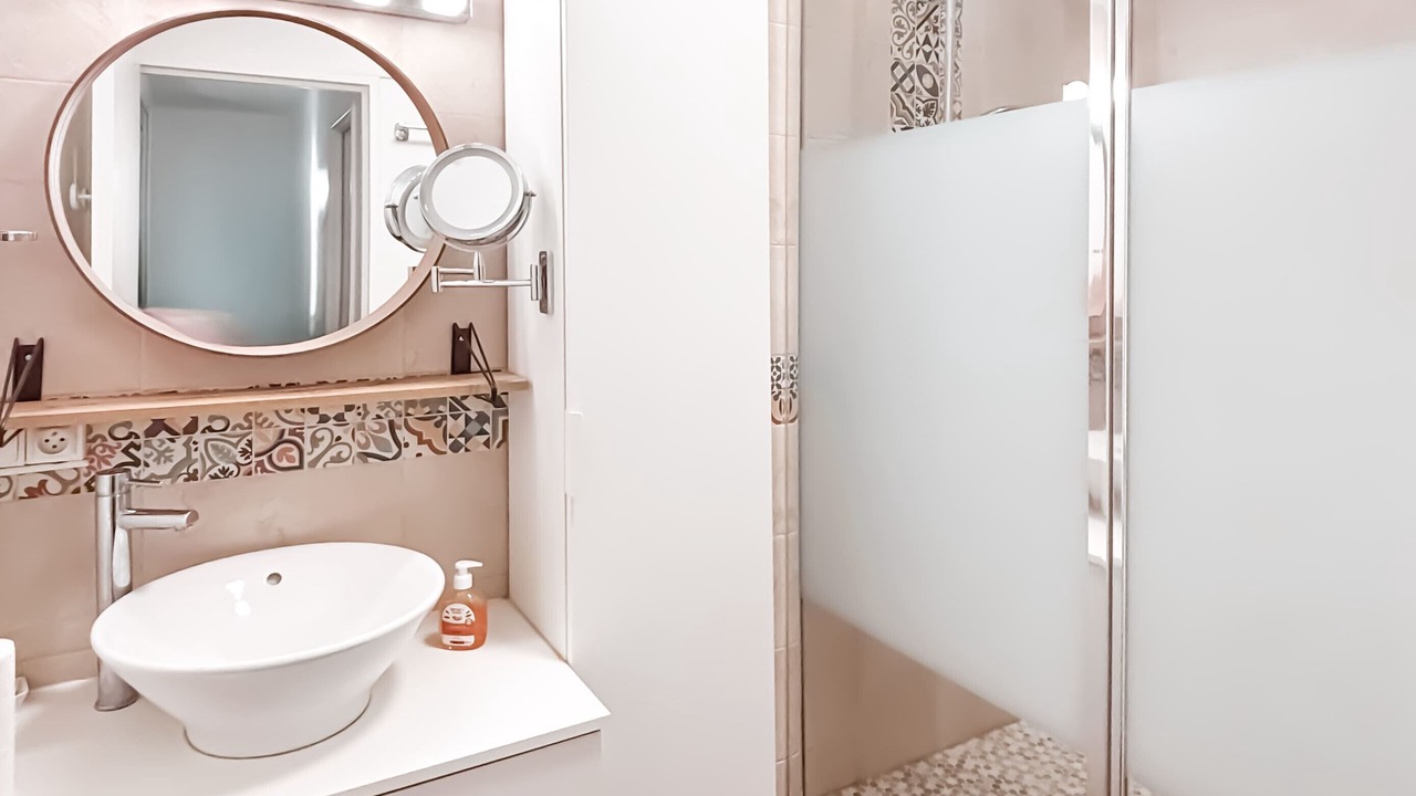 Photo of Bathroom in Marat - Parmentier