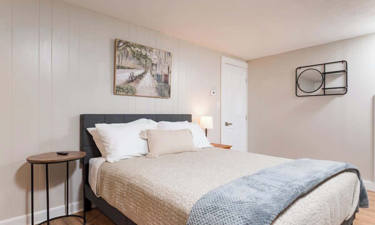 Photo of Bedroom in Woburn