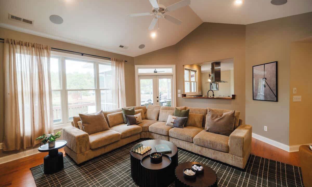 Photo of Livingroom in Foxfire