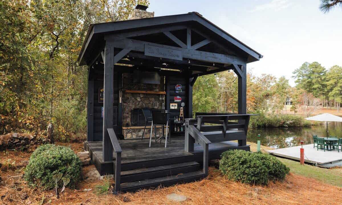 Photo of Outdoor in Foxfire