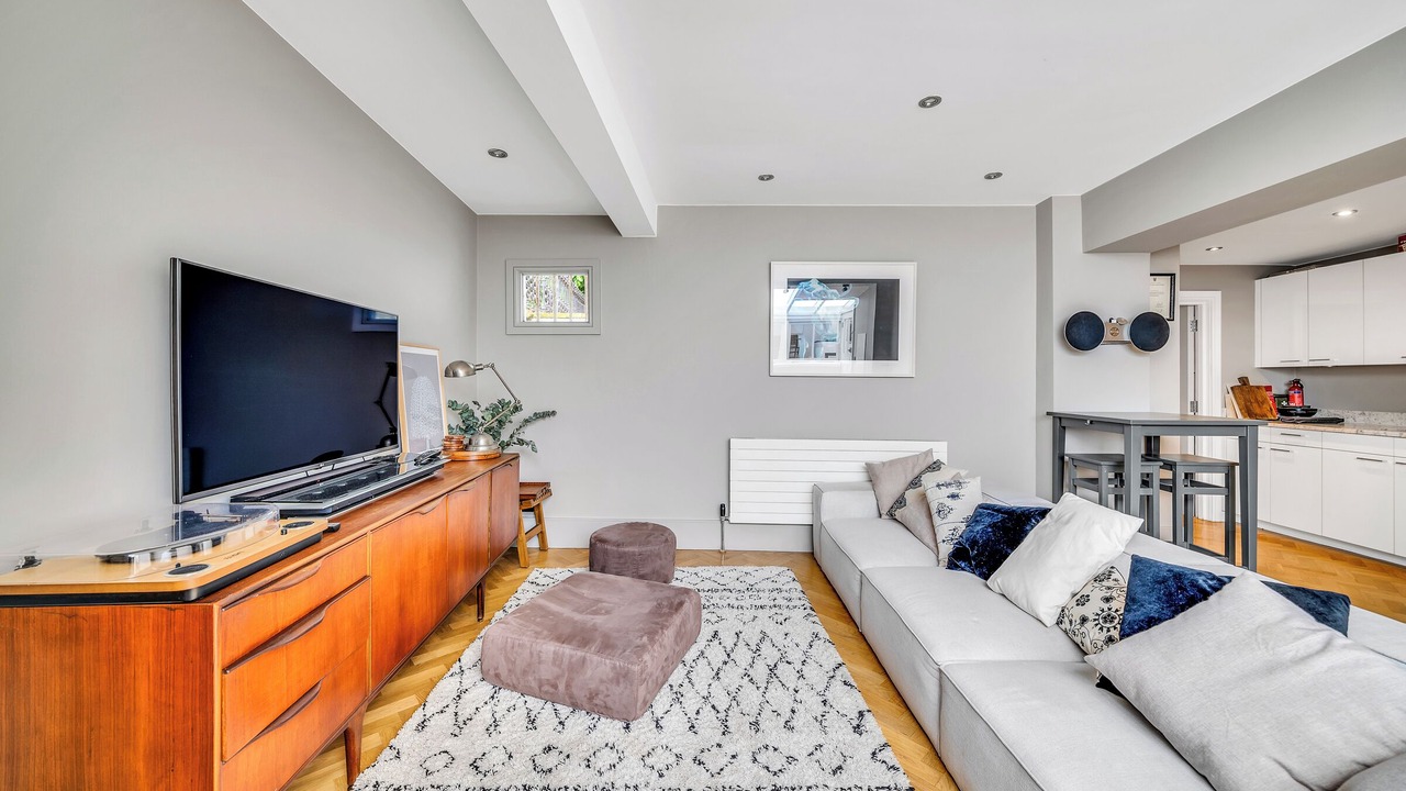 Photo of Livingroom in Redcliffe