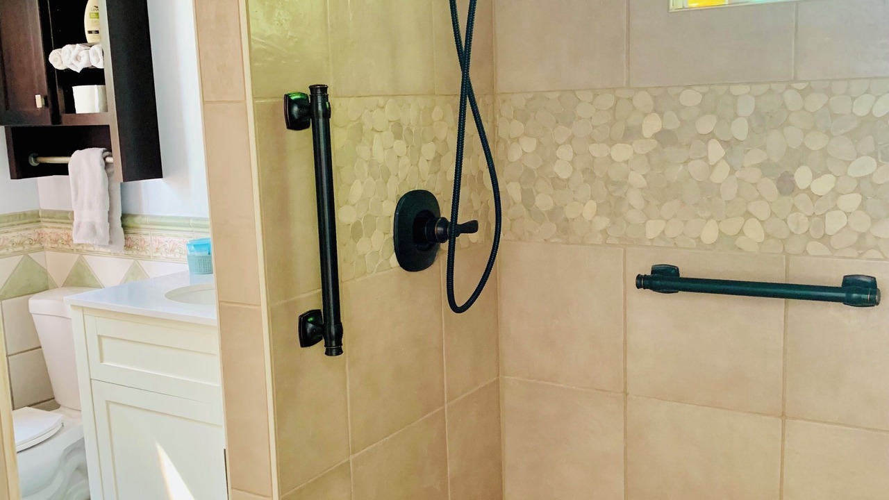 Photo of Bathroom in Warwick