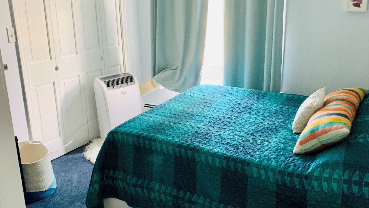 Photo of Bedroom in Warwick