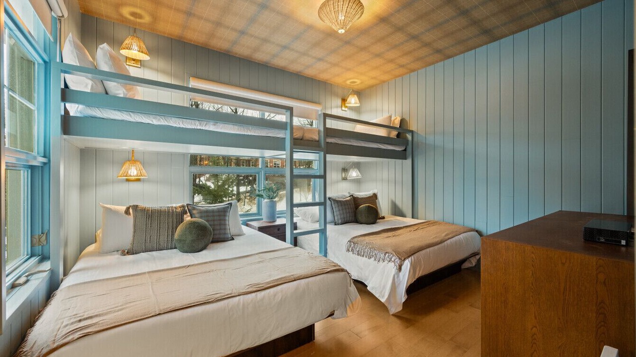 Photo of Bedroom in Tremblant-Les-Eaux