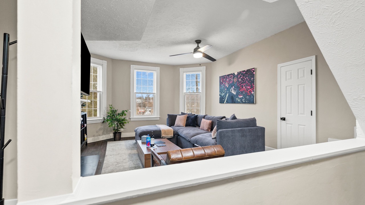 Photo of Livingroom in Mount Washington