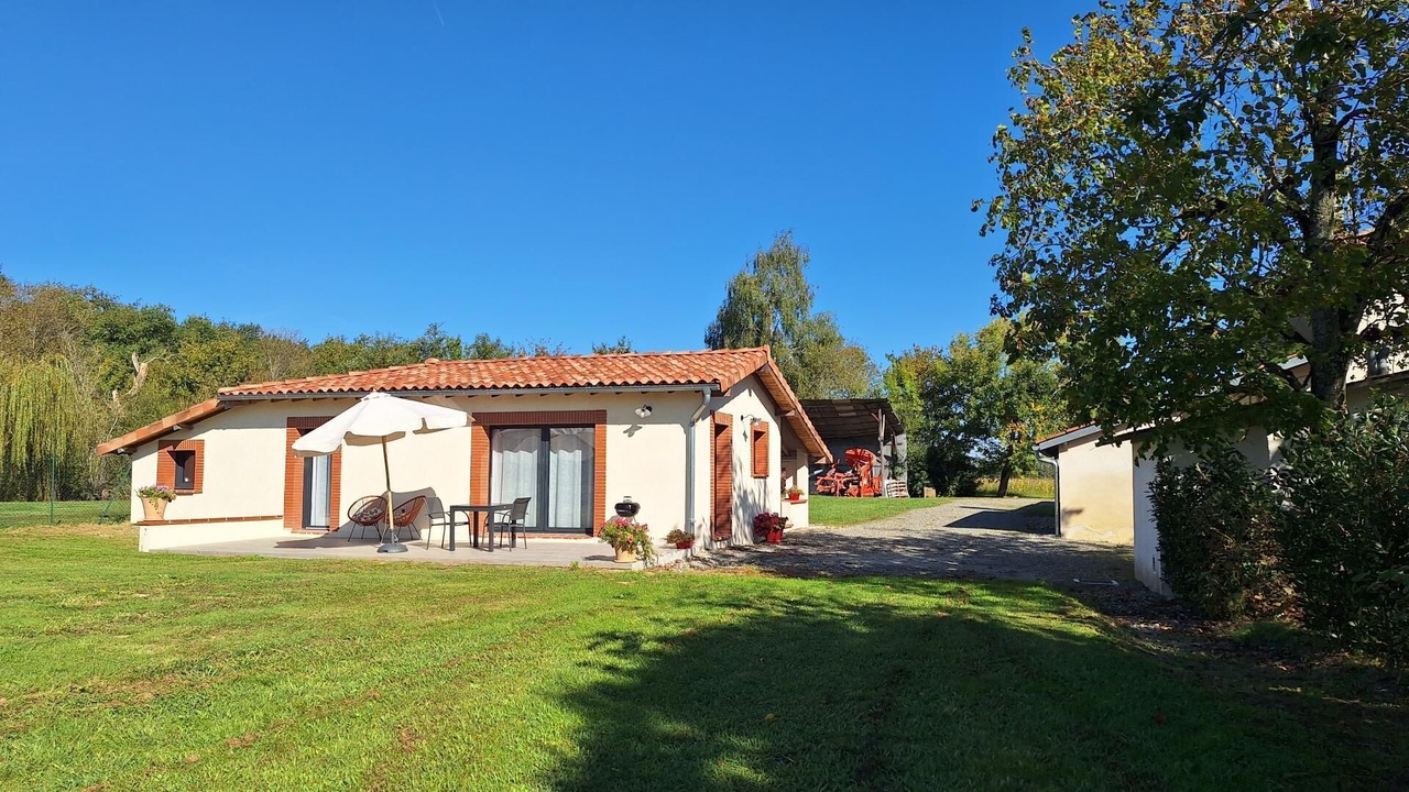 Photo of Outdoor in Sainte-Foy-de-Peyrolieres