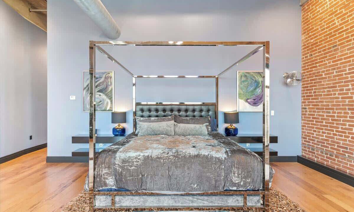 Photo of Bedroom in Downtown West