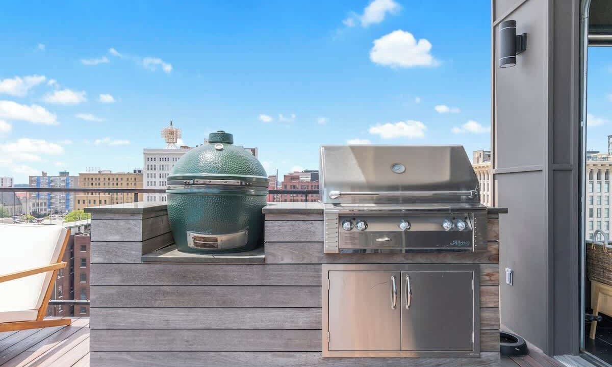 Photo of Outdoor in Downtown West