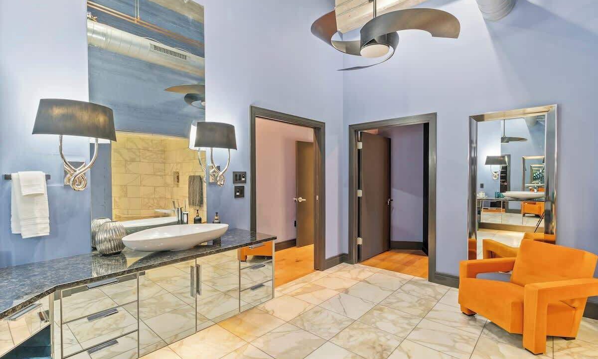 Photo of Bathroom in Downtown West