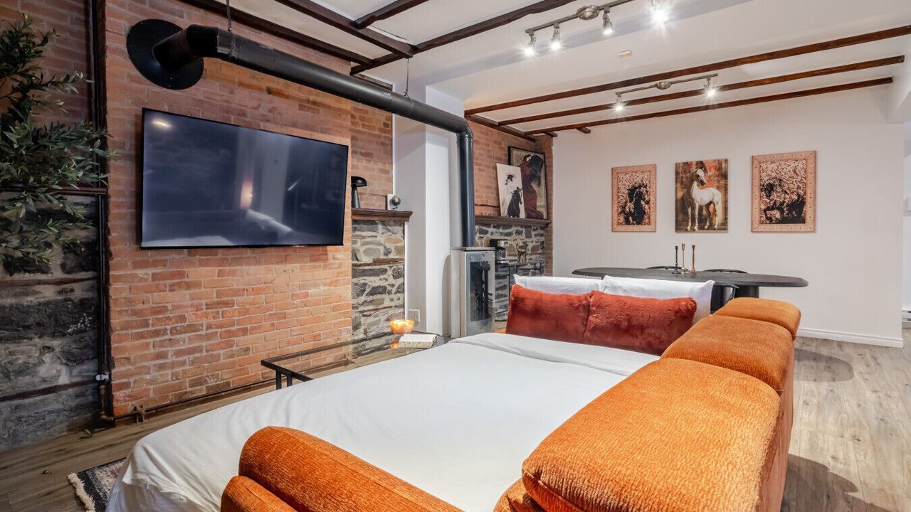 Photo of Bedroom in Shaughnessy Village