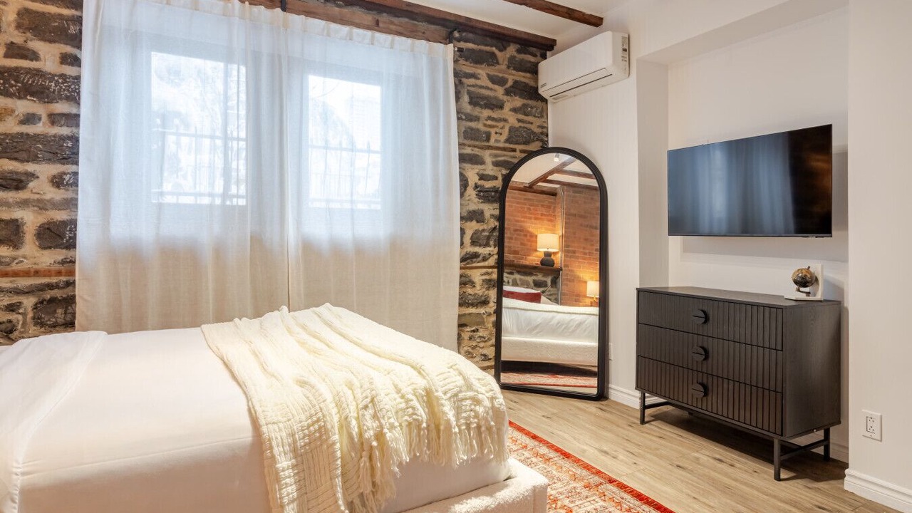 Photo of Bedroom in Shaughnessy Village