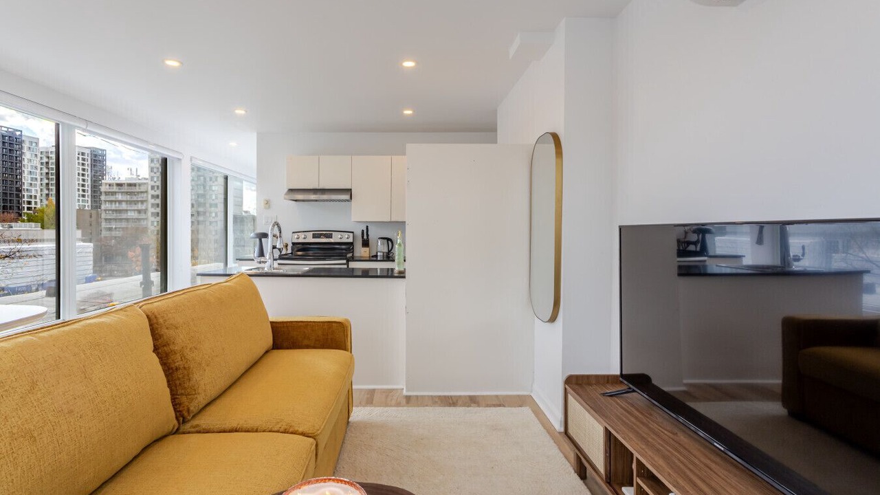 Photo of Livingroom in Shaughnessy Village