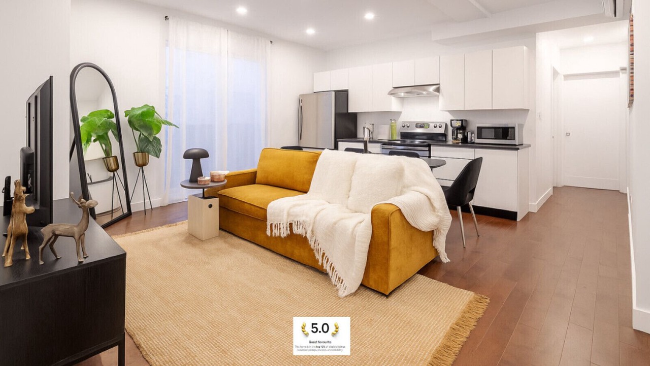 Photo of Livingroom in Shaughnessy Village