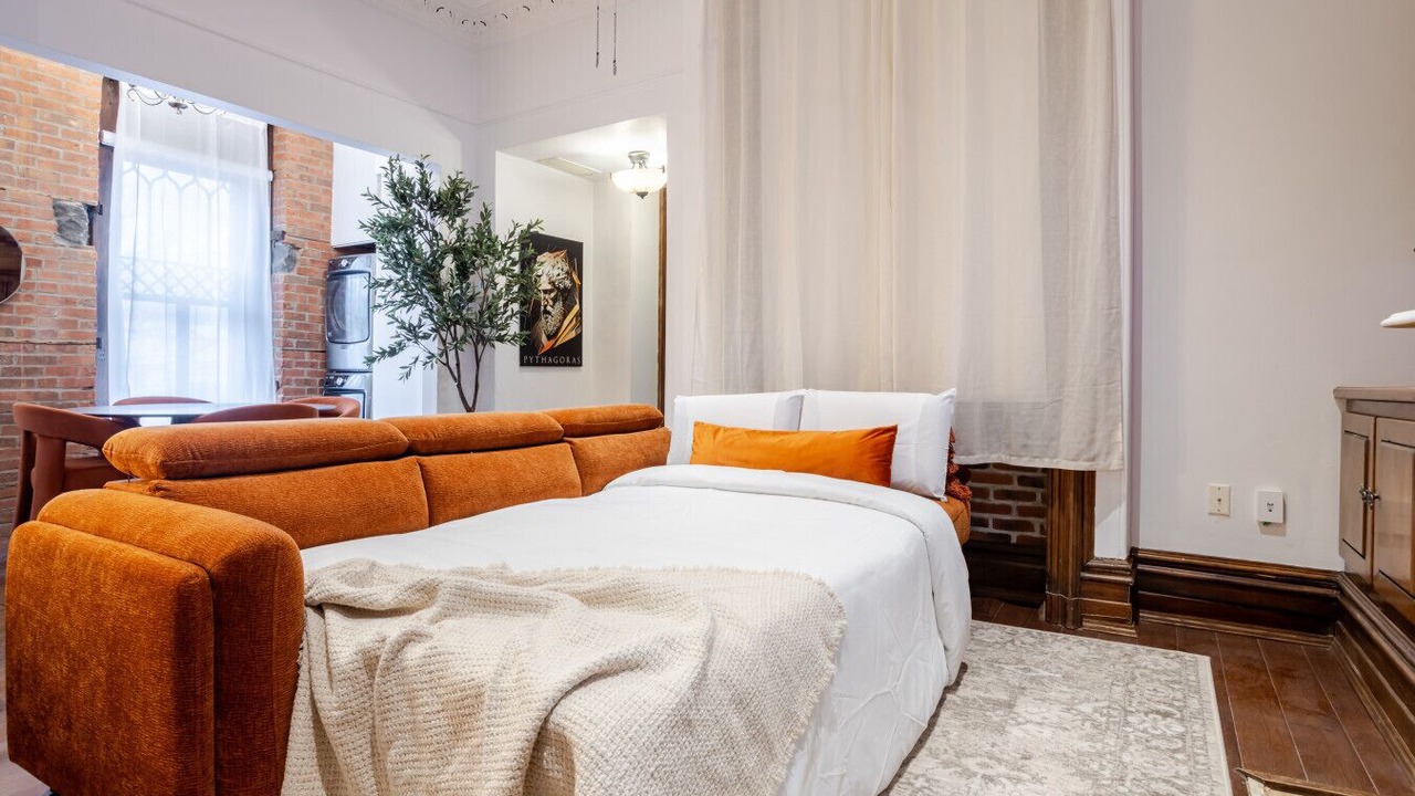 Photo of Bedroom in Shaughnessy Village