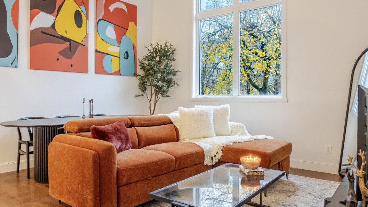 Photo of Livingroom in Shaughnessy Village
