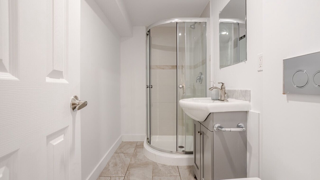 Photo of Bathroom in Shaughnessy Village