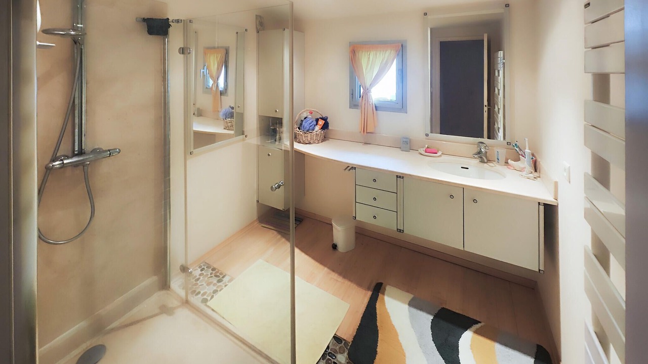Photo of Bathroom in Cessenon-sur-Orb