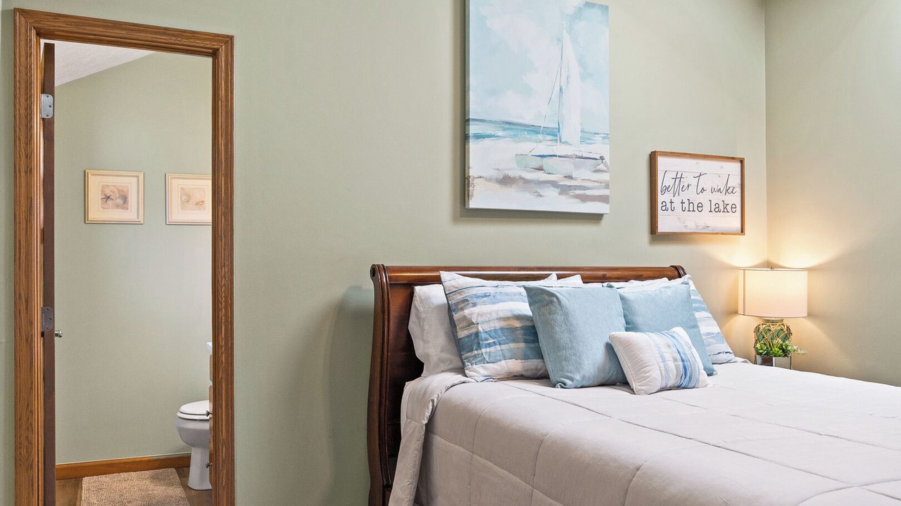 Photo of Others in Twin Lake