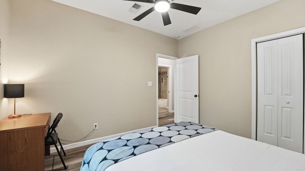 Photo of Bedroom in Bastrop