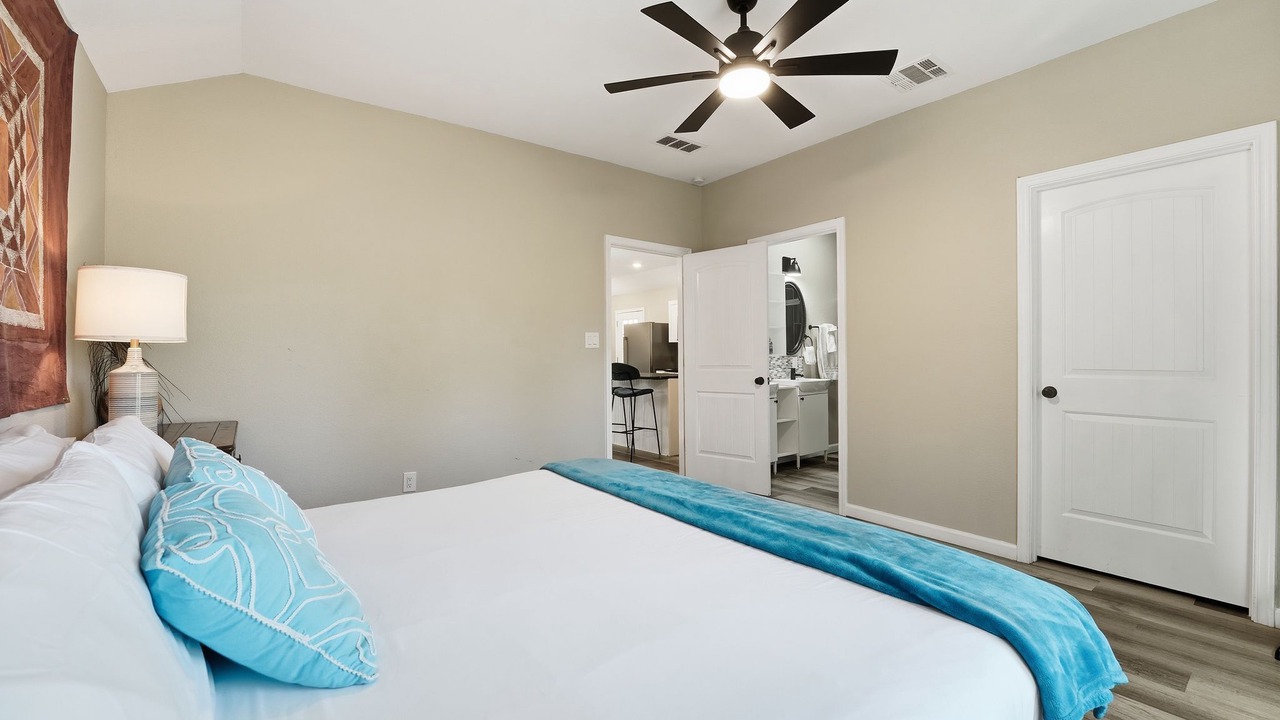 Photo of Bedroom in Bastrop