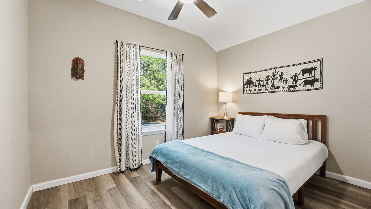 Photo of Bedroom in Bastrop