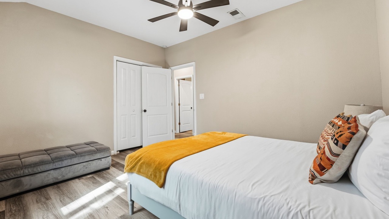 Photo of Bedroom in Bastrop