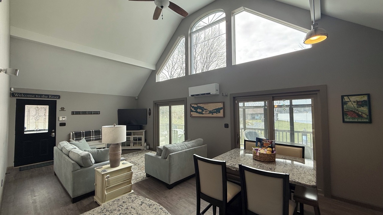 Photo of Livingroom in Wellesley Island