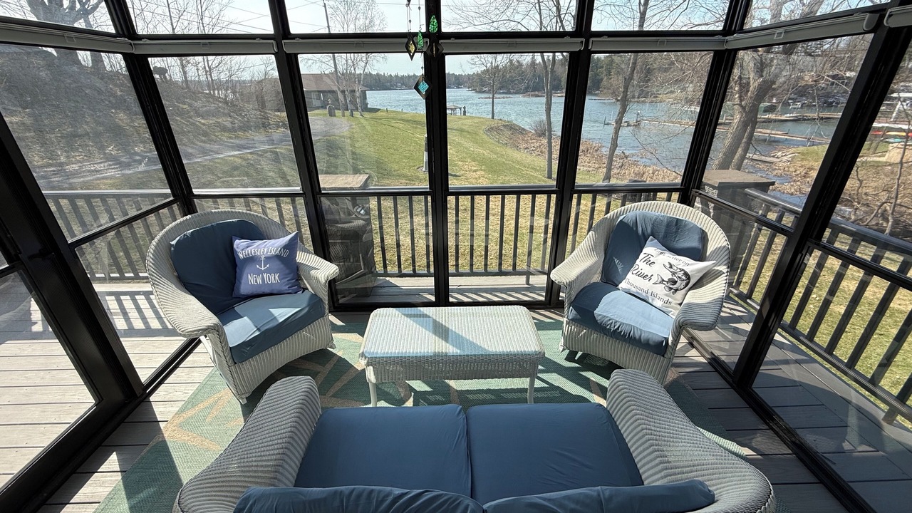 Photo of Livingroom in Wellesley Island