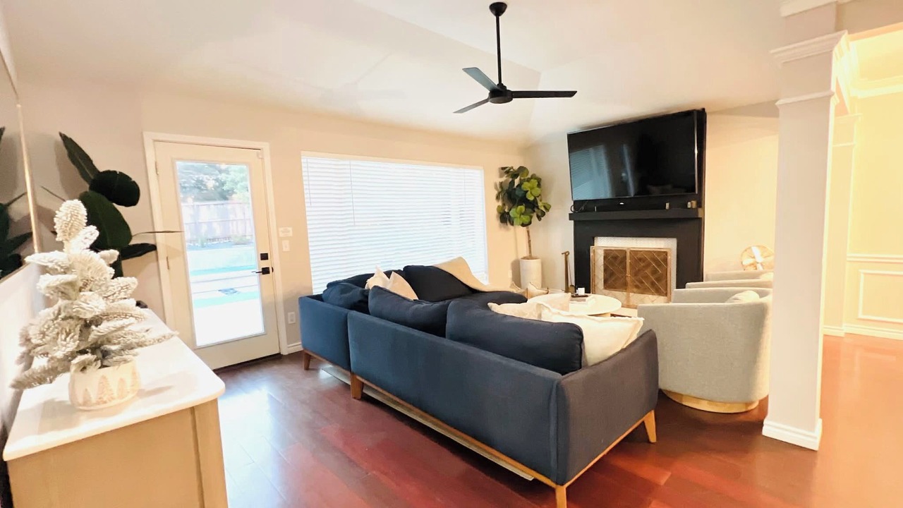 Photo of Livingroom in Stone Oak