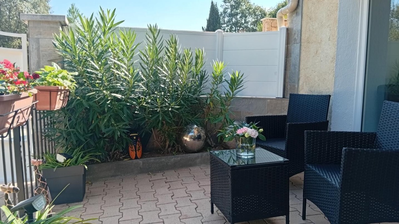 Photo of Patio Balcony in Trans-en-Provence