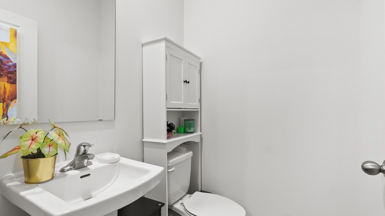Photo of Bathroom in Lombard