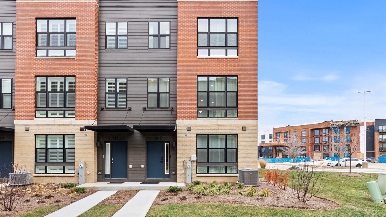 Photo of Outdoor in Lombard