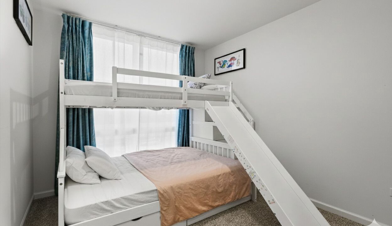 Photo of Bedroom in Lombard