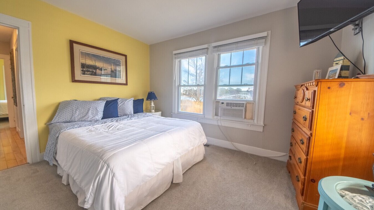 Photo of Bedroom in Windmill Point