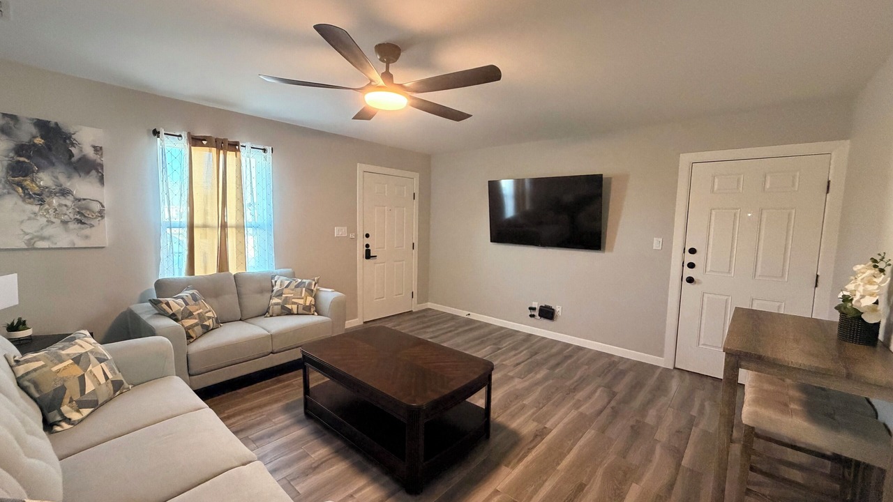 Photo of Livingroom in Weslaco