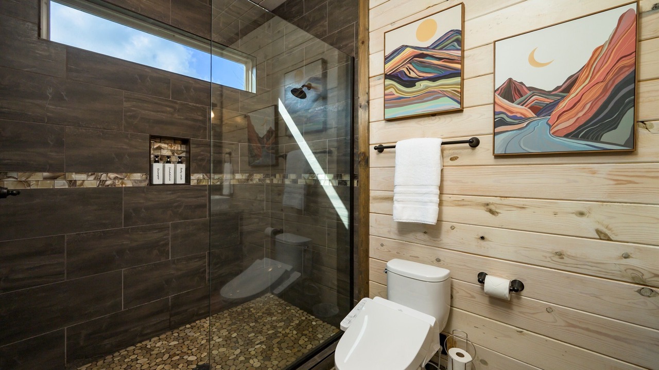 Photo of Bathroom in Broken Bow